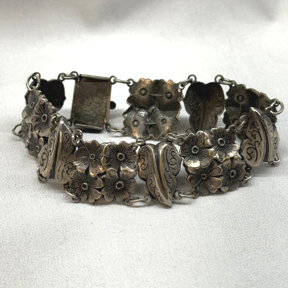 Unbranded Floral Leaf Link Bracelet Womens 7.25in Silver Tone Good Costume